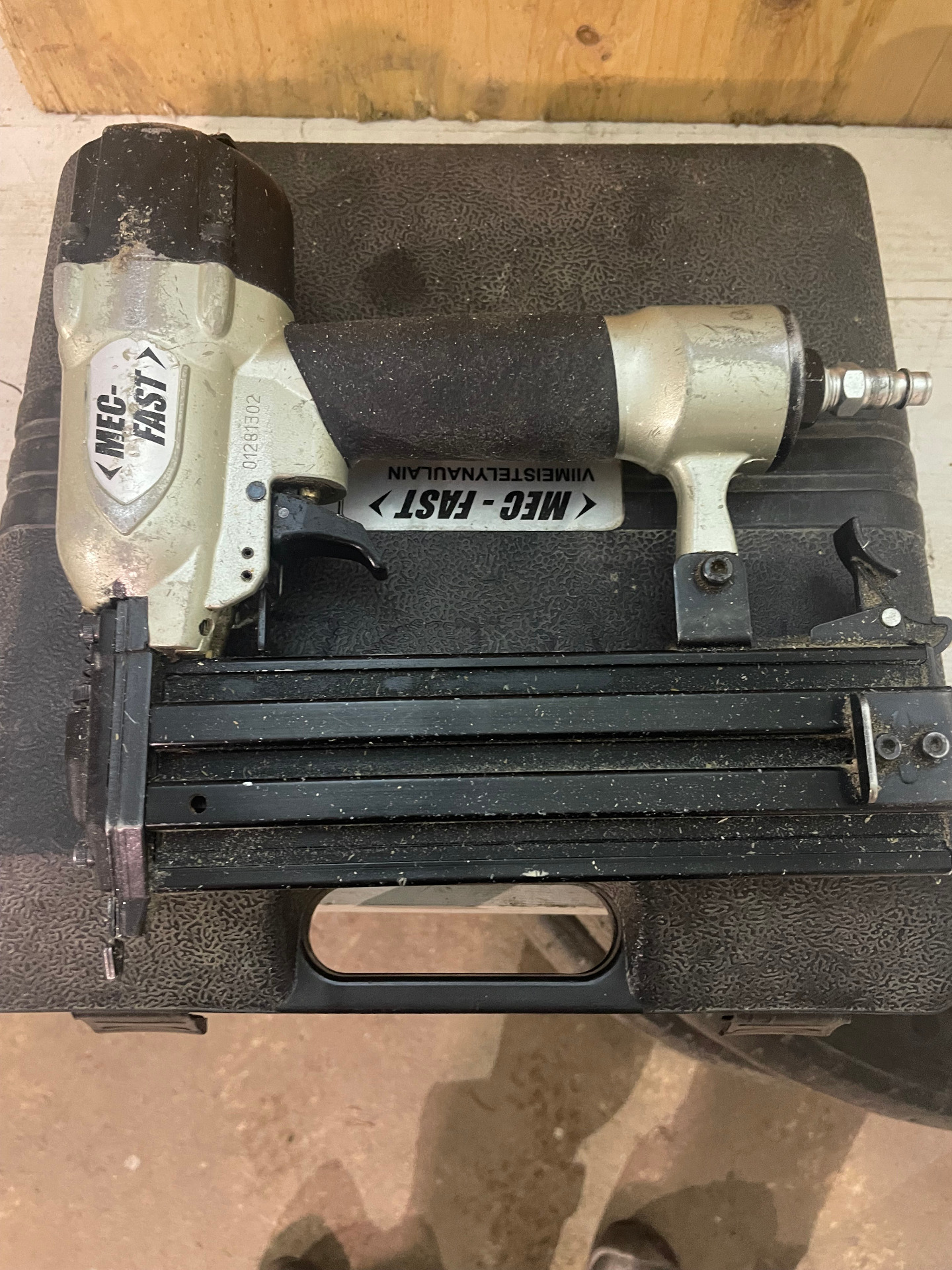 Viimeistelynaulain 5€/vrk