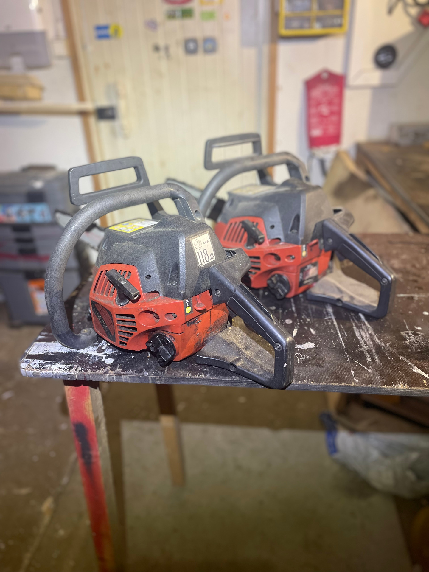 Jonsered cs2137 turbo+samanlainen varaosa saha hp:100€