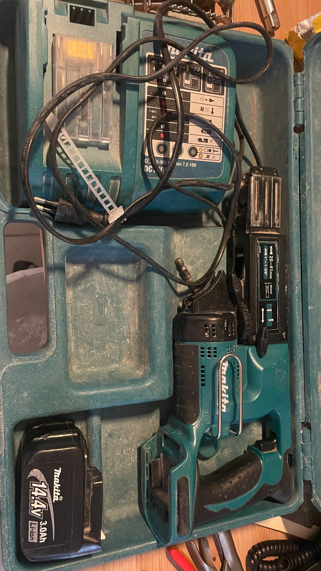 Makita nauharuuvari 5€/vrk