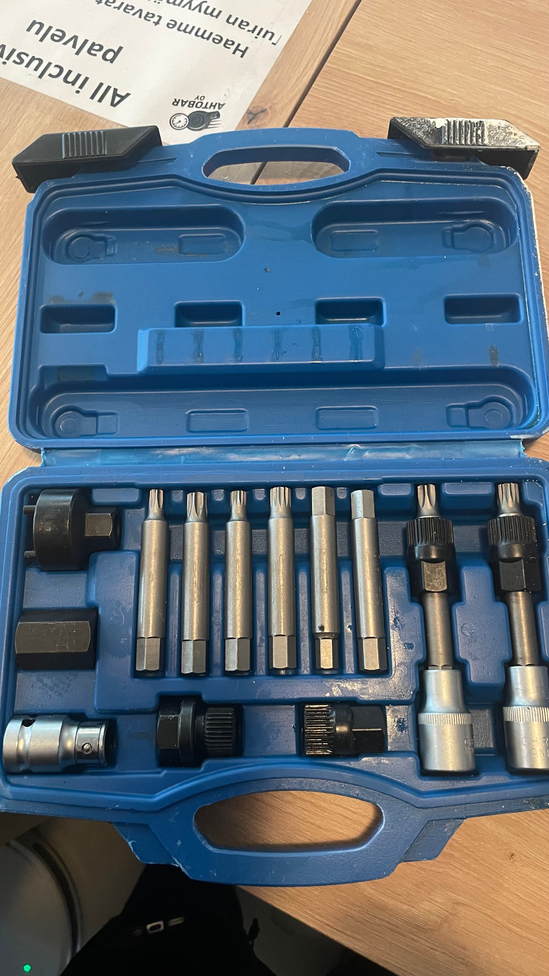 vapaakytkimen irrotustyökalu 5€/vrk